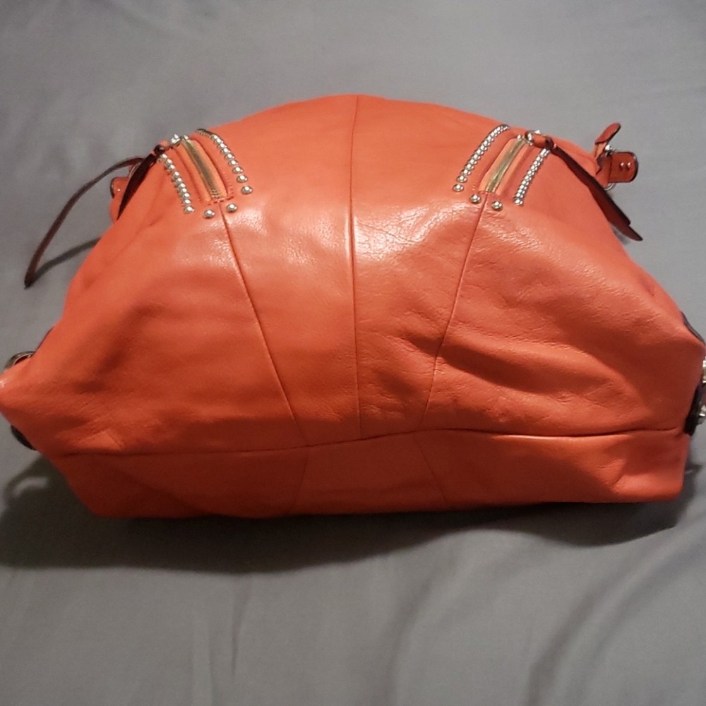 Women's Authentic Handbag 👜 - Picture 4 of 10